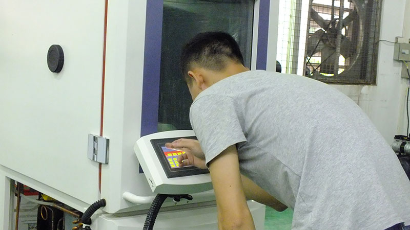 【測試案例】利用蜜桃视频APP安装下载測試手機運行性能